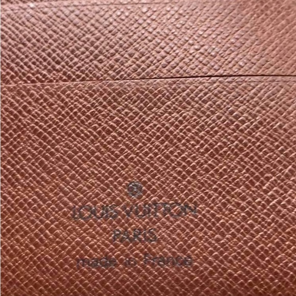 🤩🎈Authentic Louis Vuitton wallet🎈🤩 - Picture 15 of 16
